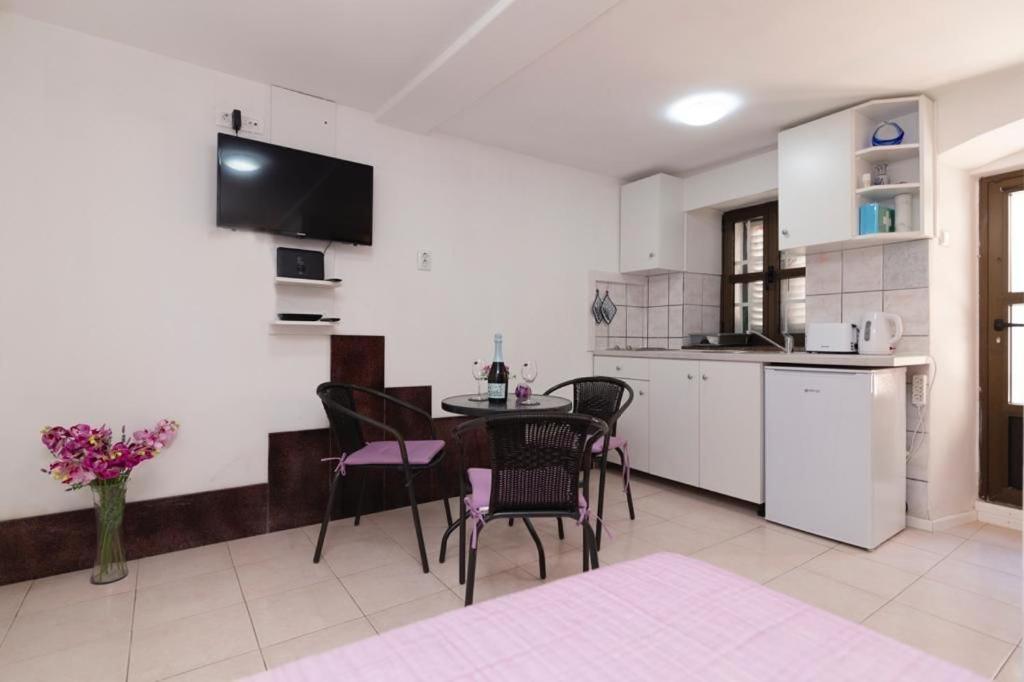 Central Apartment Rose In Hearth Of Split Buitenkant foto